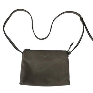 MARC JACOBS ~ WOMENS TANISH GRAY PEBBLED LEATHER PURSE BAG 6.5 X 9.5"